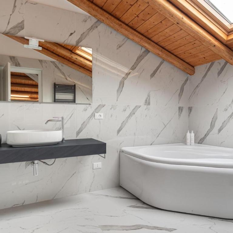 La Terrazza su Dante Rooms - Quadruple Room with Bath - 5