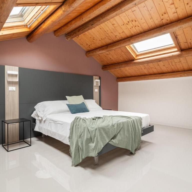 La Terrazza su Dante Rooms - Luxury Quadruple Room - 5