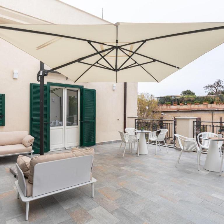 La Terrazza su Dante Rooms - Family Room with Private Bathroom - 6