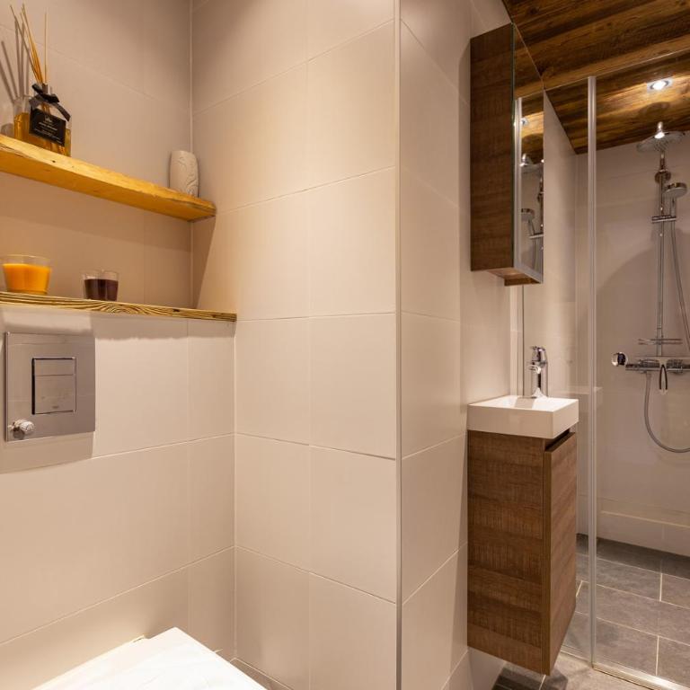 App Les Rocailles 9 family retreat with Sauna - Apartment - 17