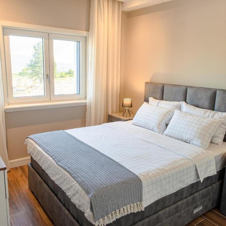 Contemporary One Bedroom Apartment - Lustica Centrale - One-Bedroom Apartment - 3