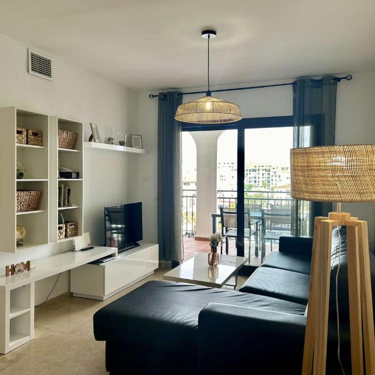 2105-Apt 2 bedrooms, on the beach, port view, pool - Apartamento con vistas - 3