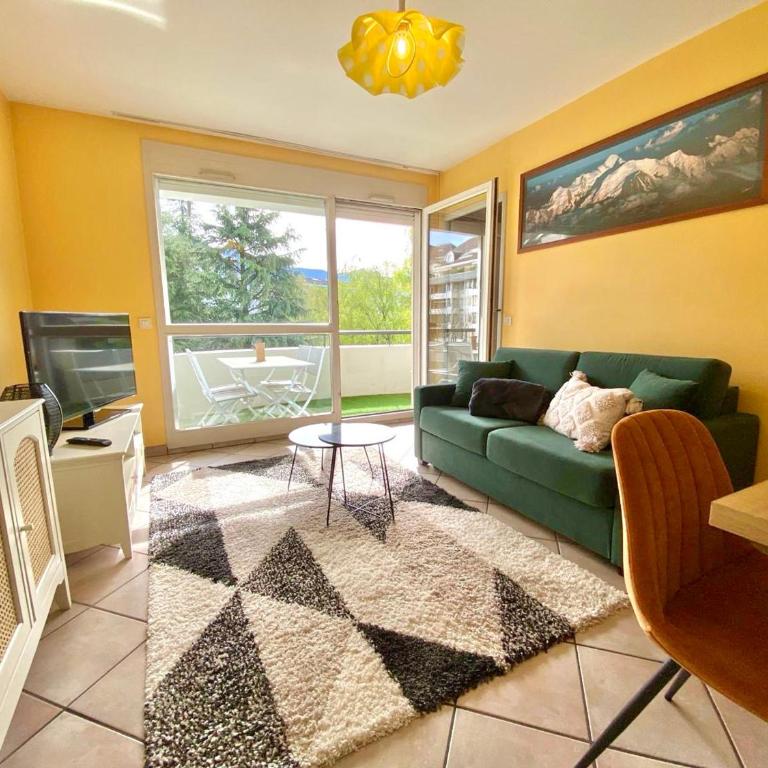 Calme et Confort à Annecy avec Terrasse et Parking - FR-1-432-73 - Apartment - 1