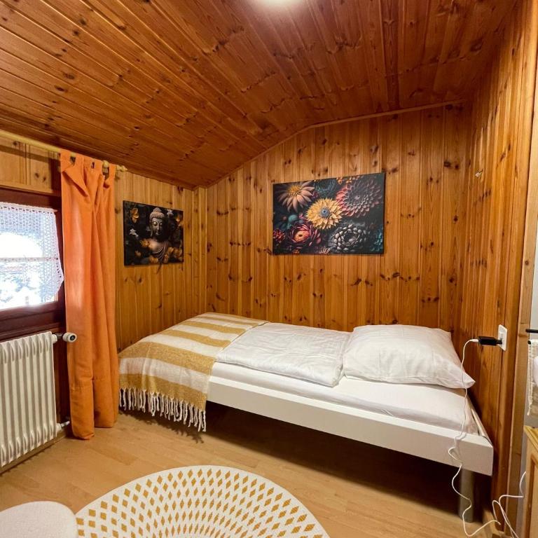 Auberge Restaurant les Aiguilles Rouges - Chambre Simple avec Salle de Bains Commune - 4
