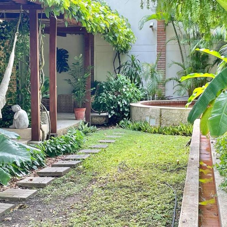 Walled City apt- Rooftop Pool & Private Garden - One-Bedroom Apartment - 61