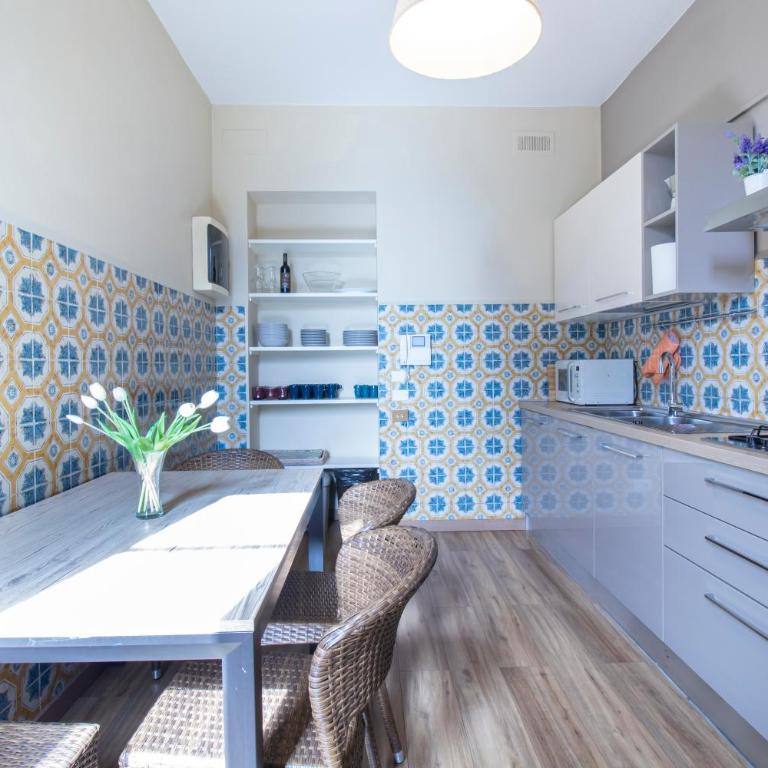 Villa Lia - Apartment in Villa with private garden and Pool - Villa con Piscina Privata - 51