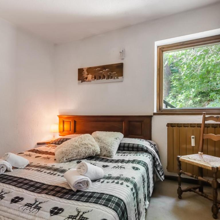Parcheggio-Camino-8pax - Chalet immerso nella Natura - Chalet - 4