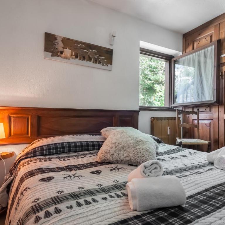 Parcheggio-Camino-8pax - Chalet immerso nella Natura - Chalet - 17