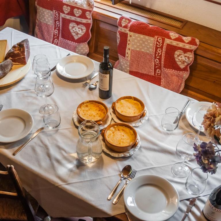 Parcheggio-Camino-8pax - Chalet immerso nella Natura - Chalet - 24