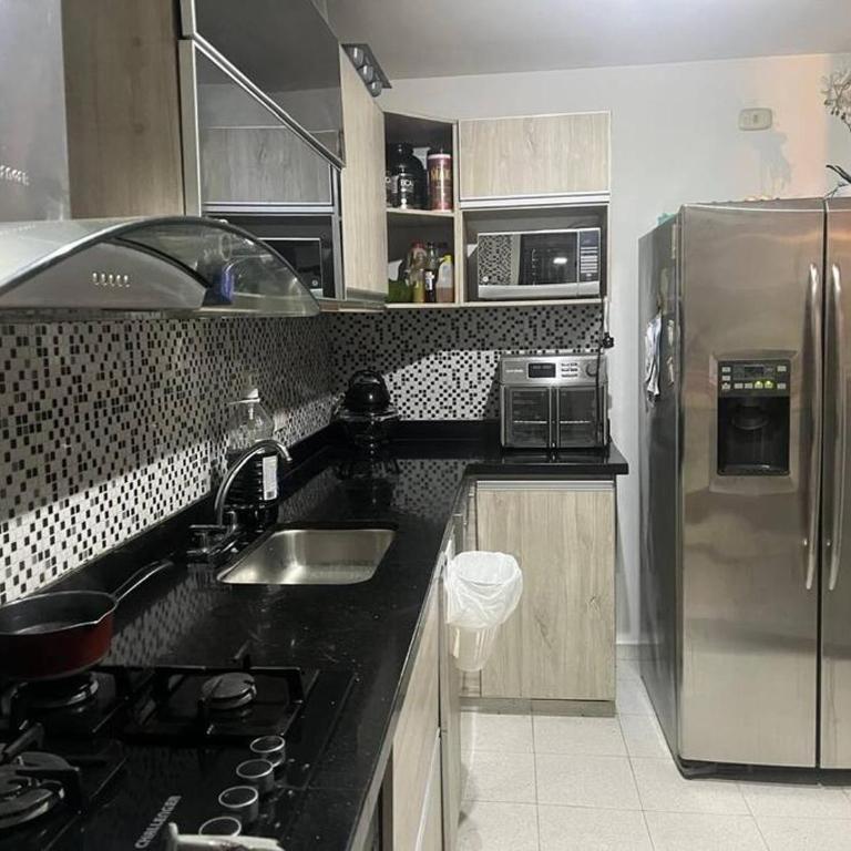Casa Grande Lujosa 4B Piscina BBQ cali - Casa con 1 dormitorio - 18