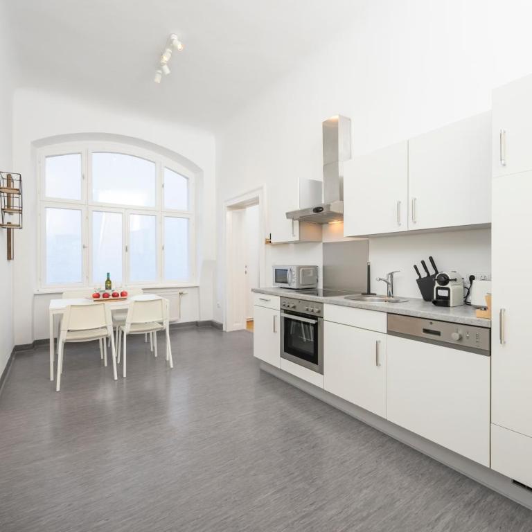 Spacious apartment in Graz for 6 people - Familien-Apartment mit 1 Schlafzimmer - 12