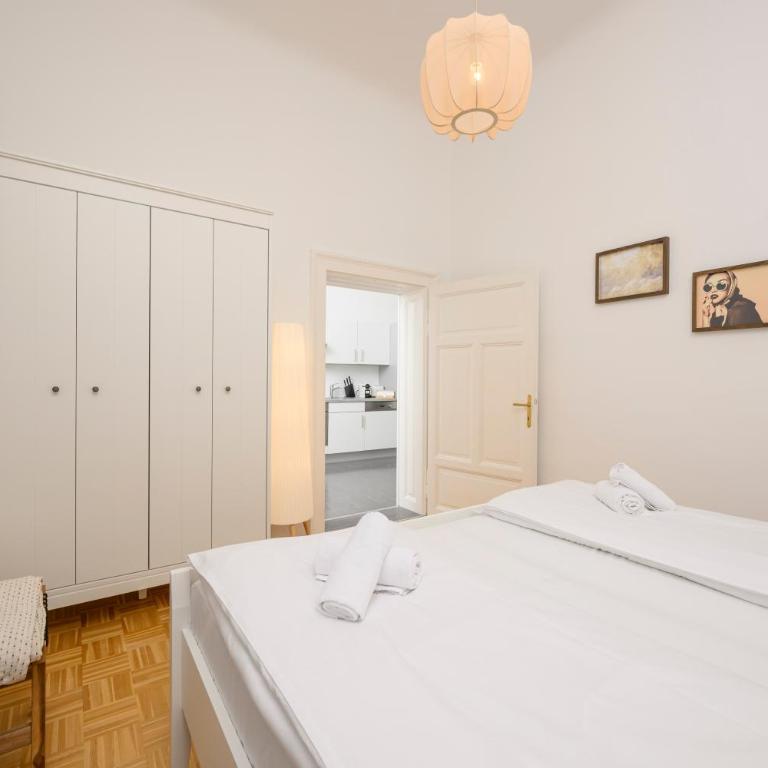 Spacious apartment in Graz for 6 people - Familien-Apartment mit 1 Schlafzimmer - 44