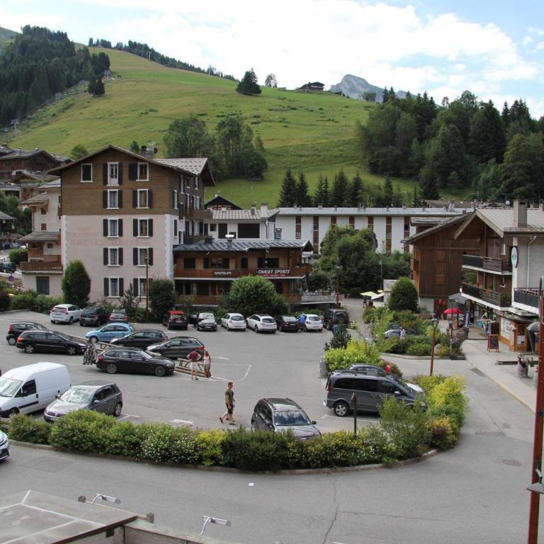Petit studio à 250 m des pistes avec balcon au centre de La Clusaz - FR-1-459-233 - Monolocale - 13
