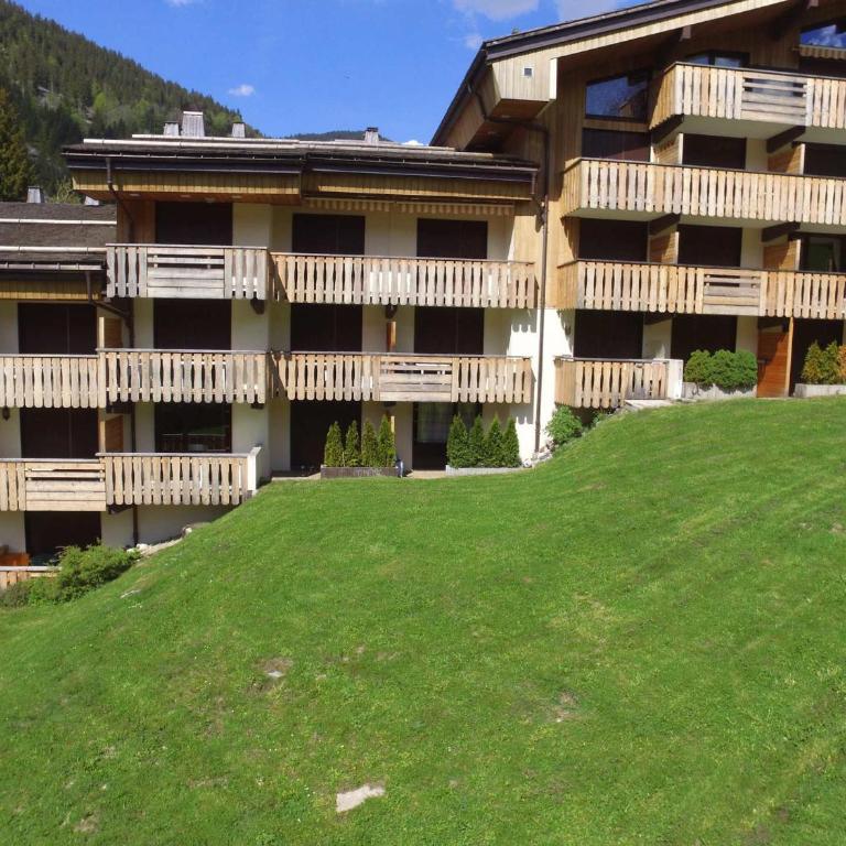 Appartement cosy au cœur de La Clusaz, ski au pied, avec terrasse et WiFi - FR-1-459-229 - Estudio - 15
