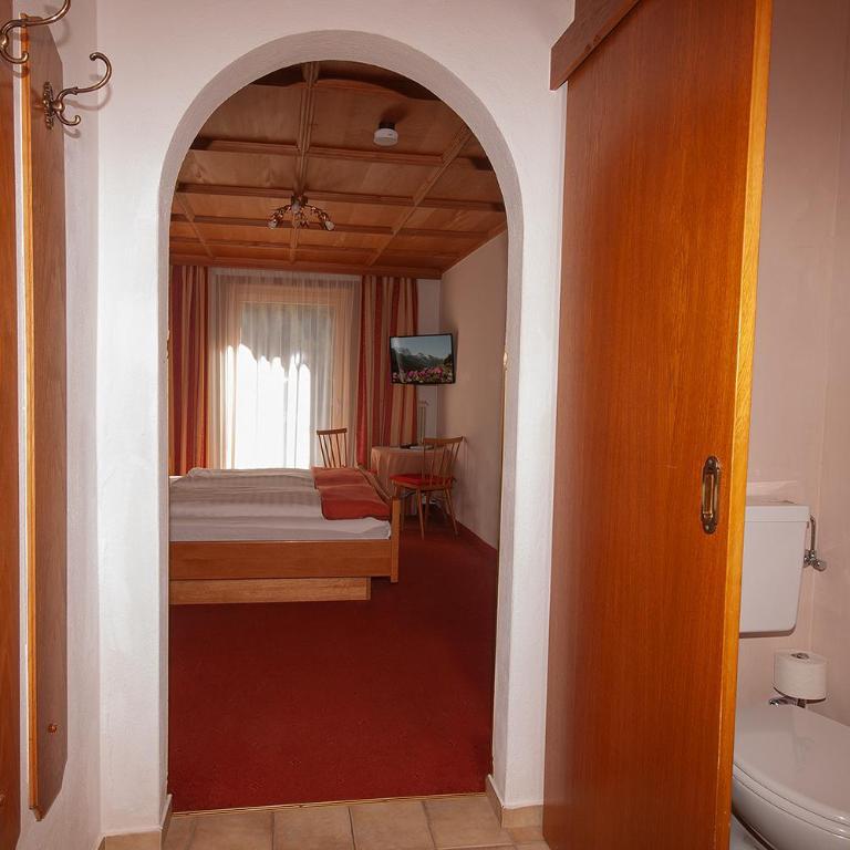 Gasthof Riederhof - Doppelzimmer mit Dusche - 9