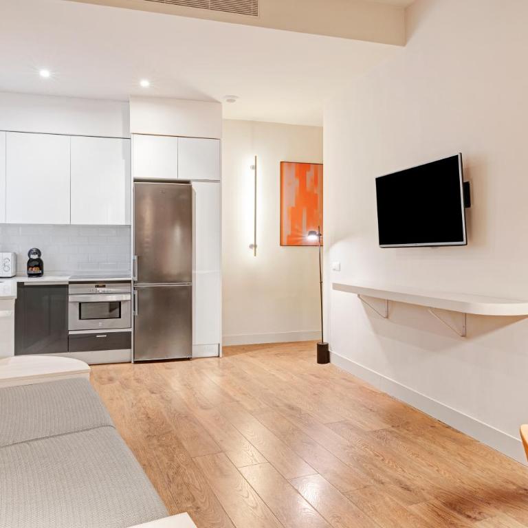 B&B HOTEL Apartamentos Madrid Centro Fuencarral 46 - Two-Bedroom Apartment - 2