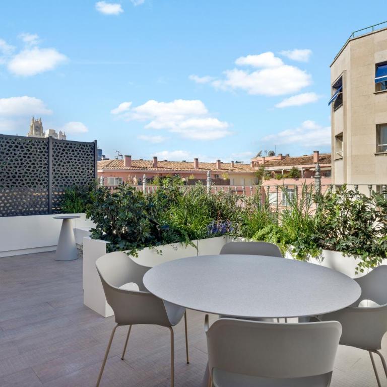 B&B HOTEL Apartamentos Madrid Centro Fuencarral 46 - Penthouse Apartment with Terrace - 5