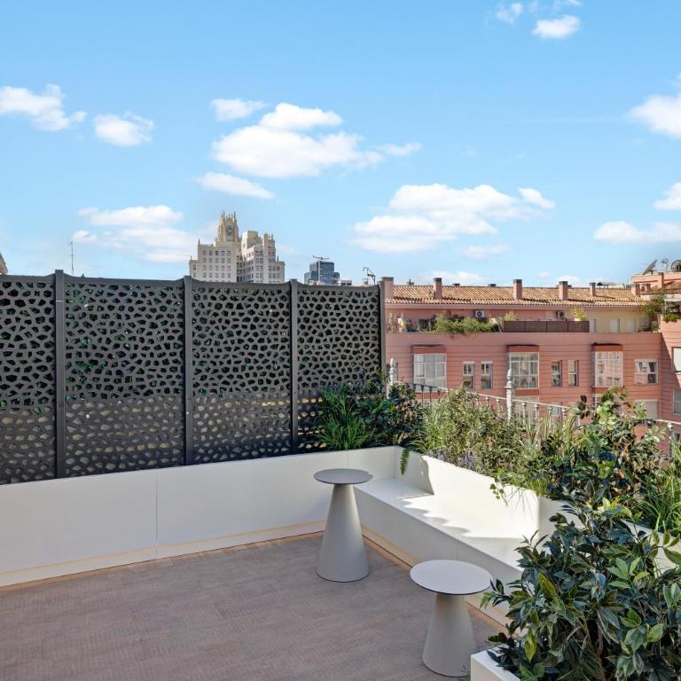 B&B HOTEL Apartamentos Madrid Centro Fuencarral 46 - Penthouse Apartment with Terrace - 8