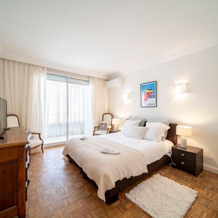 REF 30 - Cannes Croisette - Sea and gardens view apartment for rent - Appartement - 11