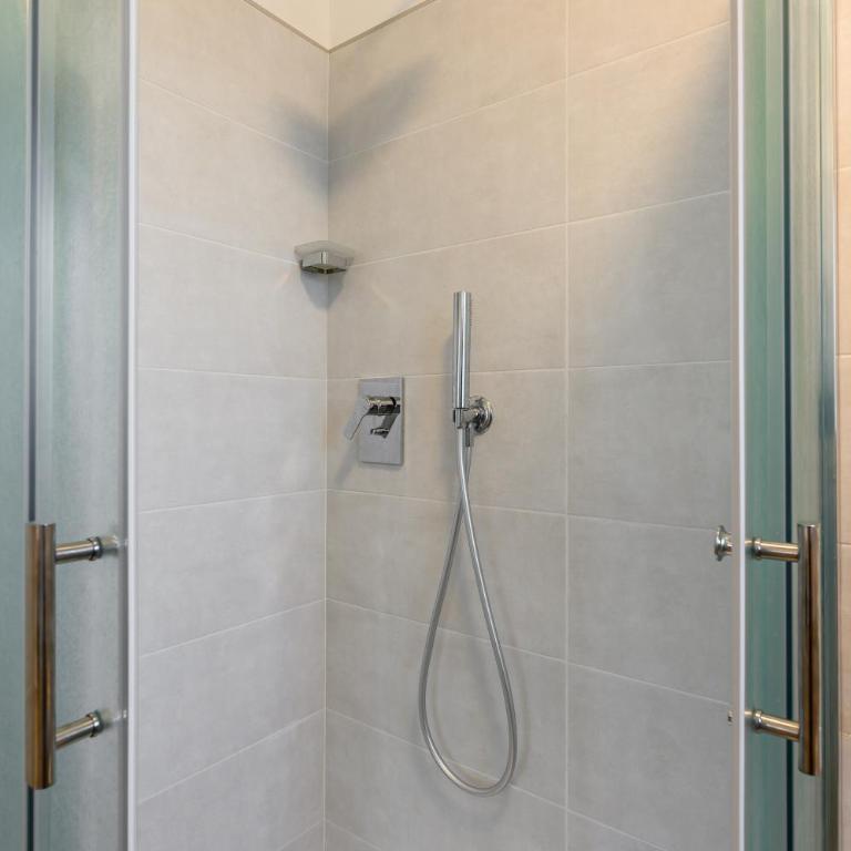 Tiber Terrace Retreat - Free Parking, Wi-Fi & Netflix - Appartamento con 2 Camere da Letto - 23