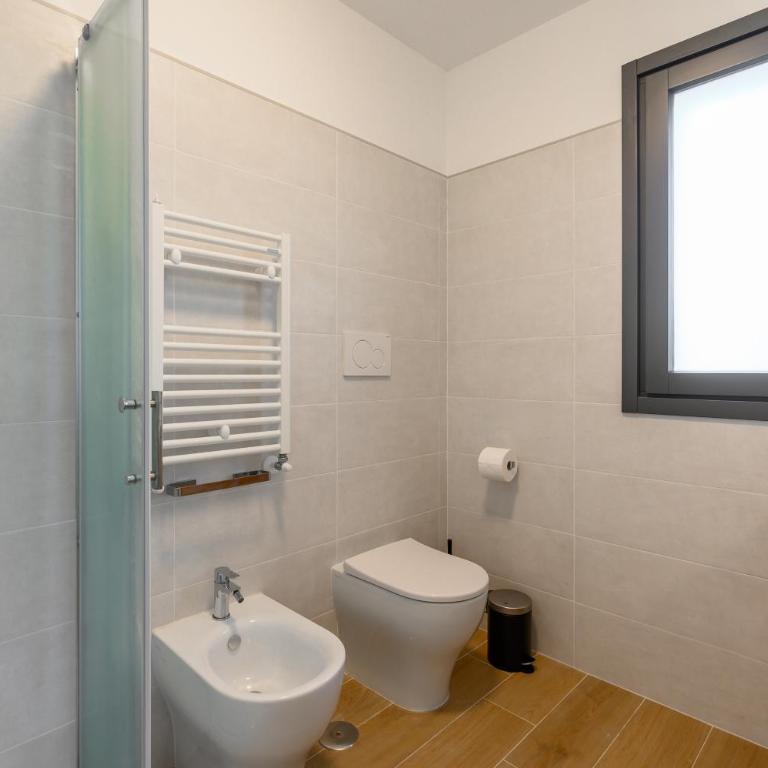 Tiber Terrace Retreat - Free Parking, Wi-Fi & Netflix - Appartamento con 2 Camere da Letto - 22
