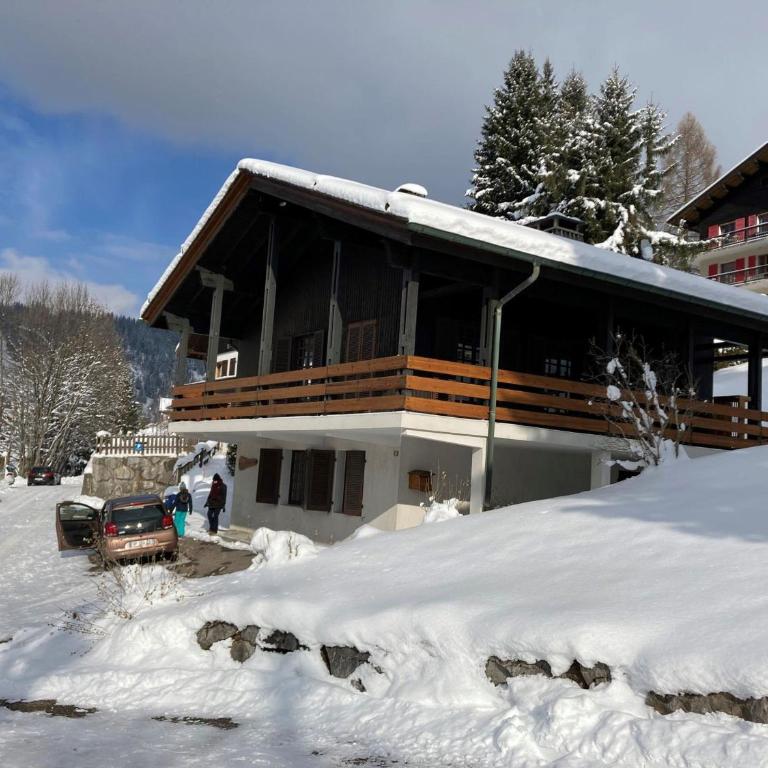 Chalet savoyard 8 pers, 4 chambres, parking privé - FR-1-459-202 - Chalet - 14