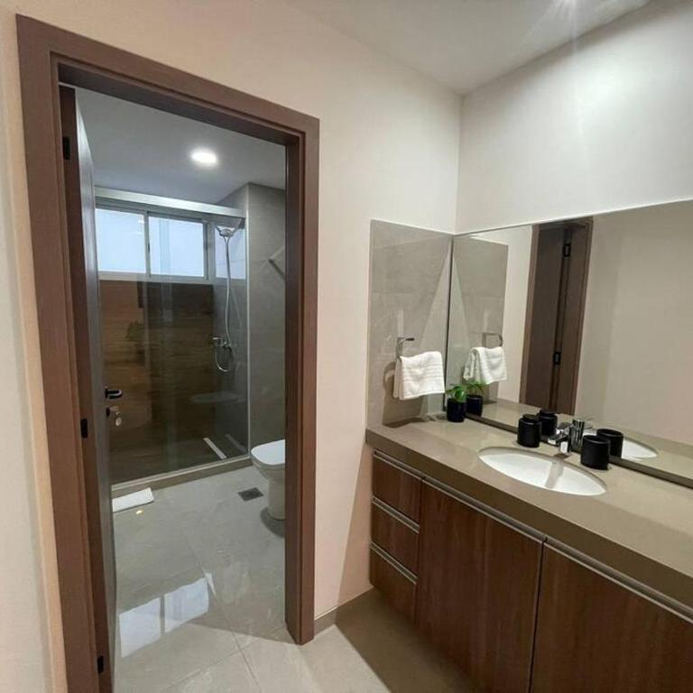 1 Dorm cama King Equipetrol - One-Bedroom Apartment - 3