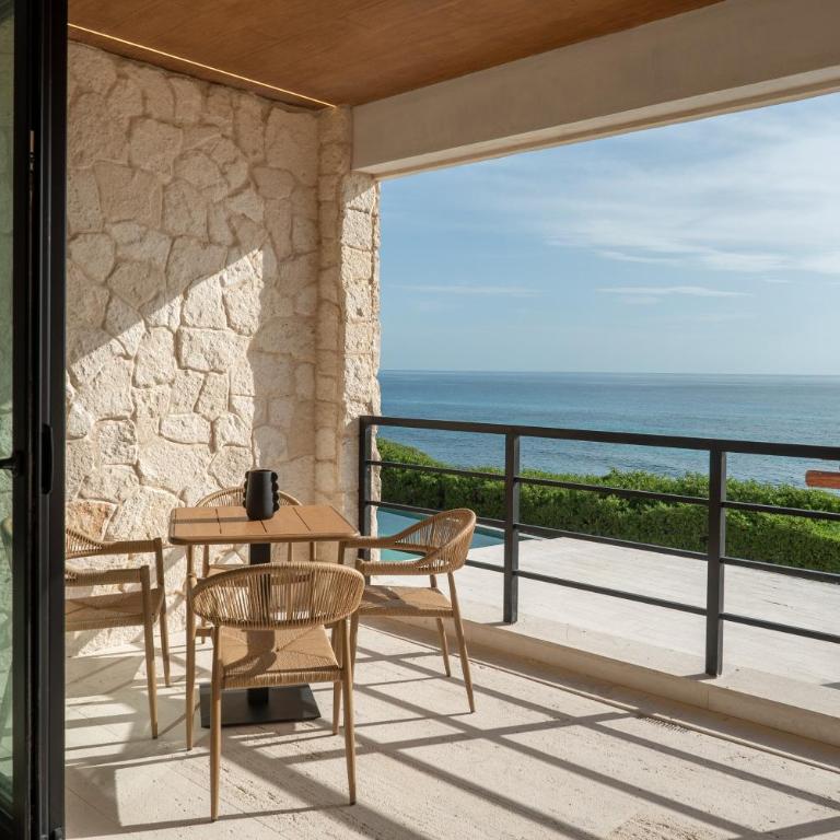 Sierra Mar - Three-Bedroom Suite - 3