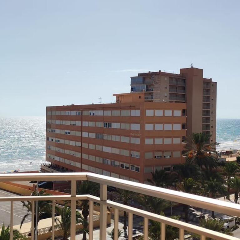 Seafront Apt in Arenales Beach, Pool & Parking - One-Bedroom Apartment - 17