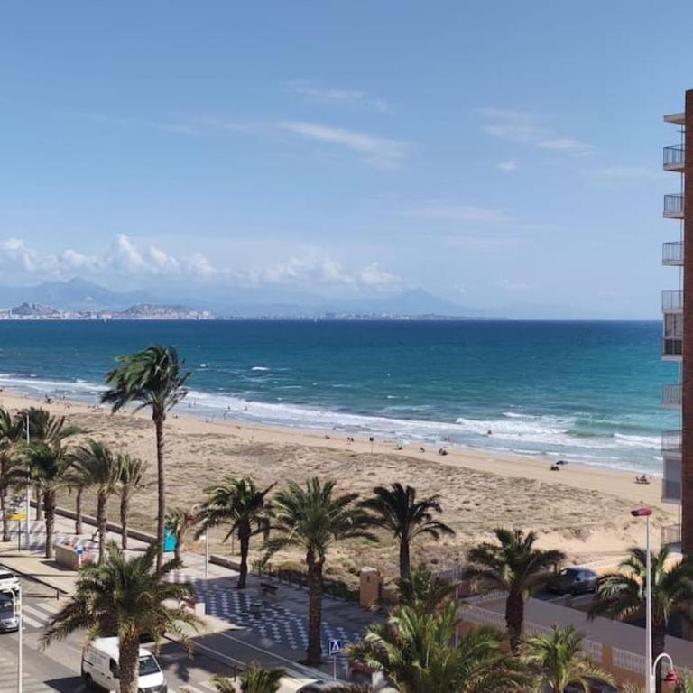 Seafront Apt in Arenales Beach, Pool & Parking - One-Bedroom Apartment - 18