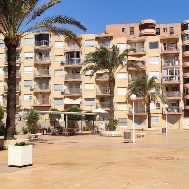 Seafront Apt in Arenales Beach, Pool & Parking - One-Bedroom Apartment - 21