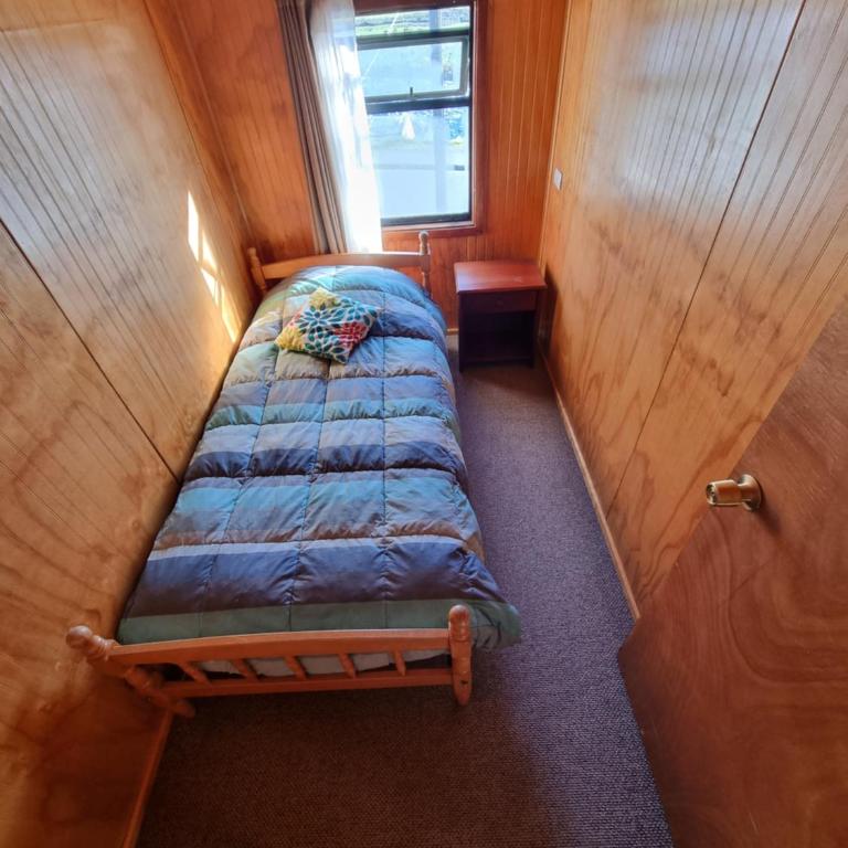 Hospedaje RUBLAS - Habitación Individual con baño compartido - 4