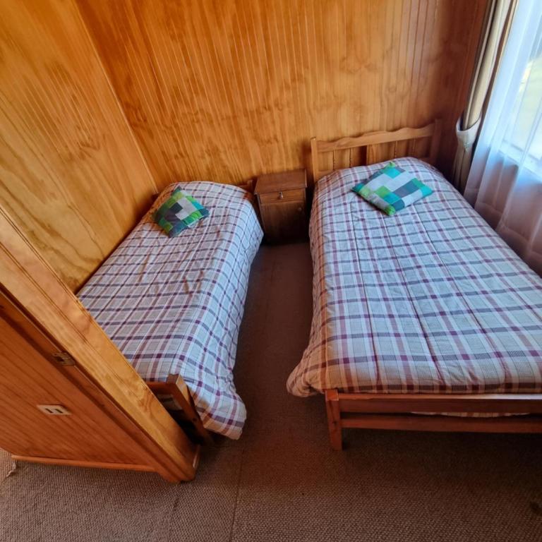 Hospedaje RUBLAS - Habitación Doble con baño compartido - 2 camas - 1