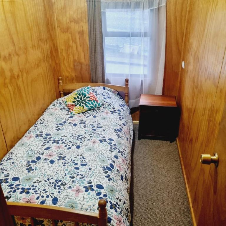 Hospedaje RUBLAS - Habitación Individual con baño compartido - 3