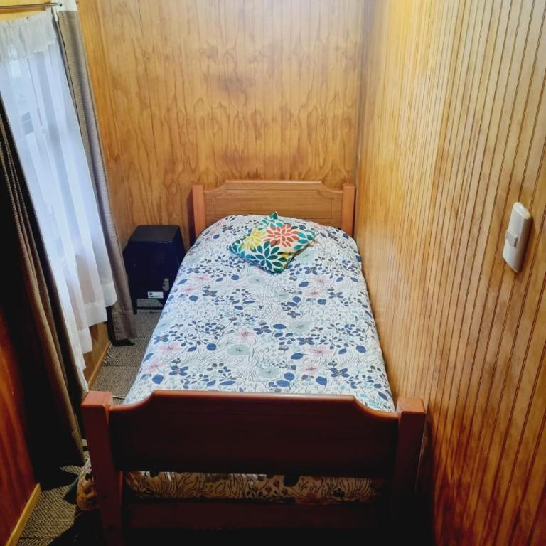 Hospedaje RUBLAS - Habitación Individual con baño compartido - 1