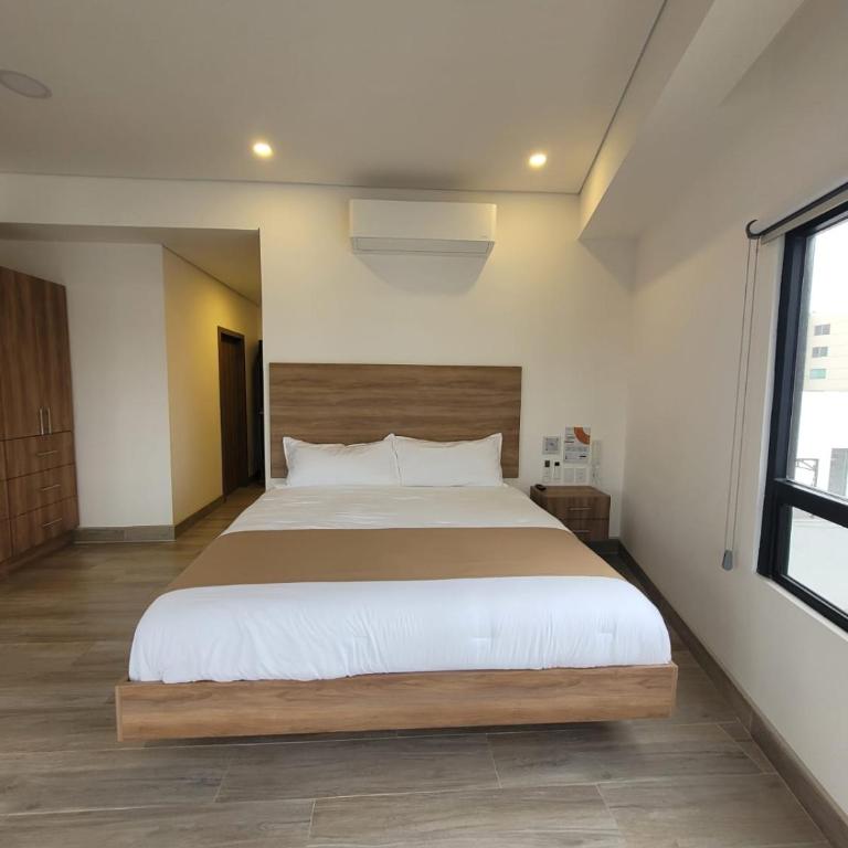 Casa Cacho - Deluxe One-Bedroom Apartment with City View - 15