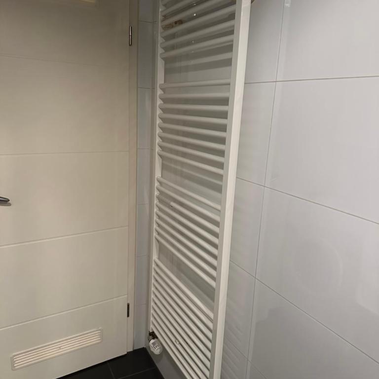 KATIES Apartments Augsburg I Zentral I 4 Zimmer I 7 Personen I 2x Parken I Nintendo Switch I DisneyPlus I E-Kamin - Appartamento con 3 Camere da Letto - 33