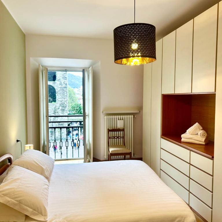 Porta Torre Como Apartment - By Relais Di Giada - Three-Bedroom Apartment Suite - 4