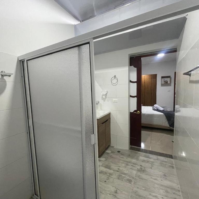 Hostal los profes - Habitación Doble con baño privado - 2