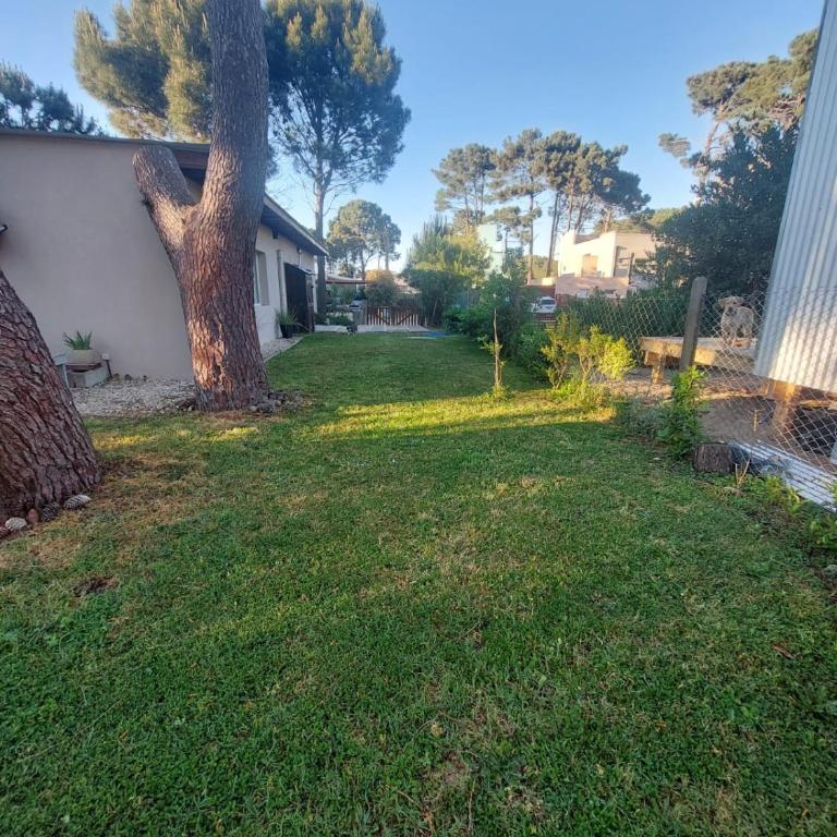 Casa en Pinamar - Two-Bedroom House - 9