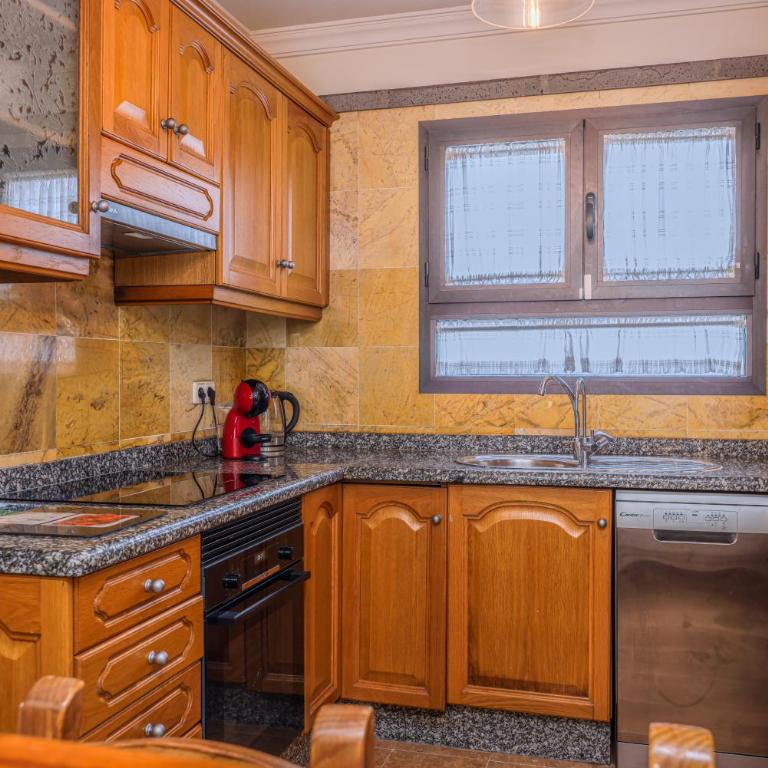 Casa Carla - Three-Bedroom Villa - 32