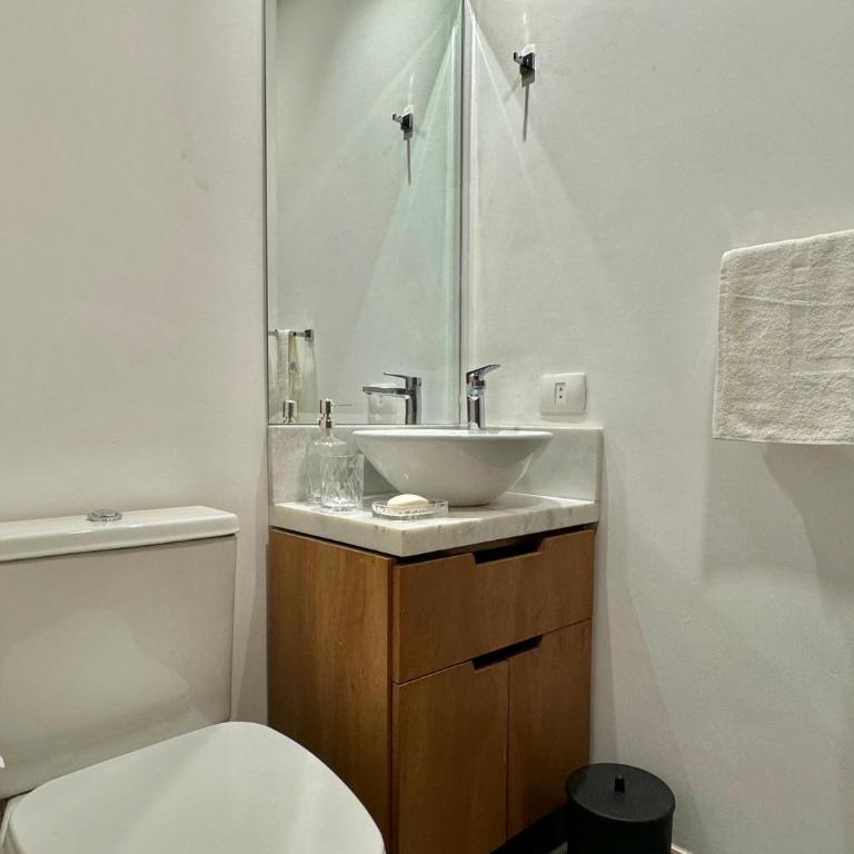 A dos cuadras del Paseo la Galería - Two-Bedroom Apartment - 20