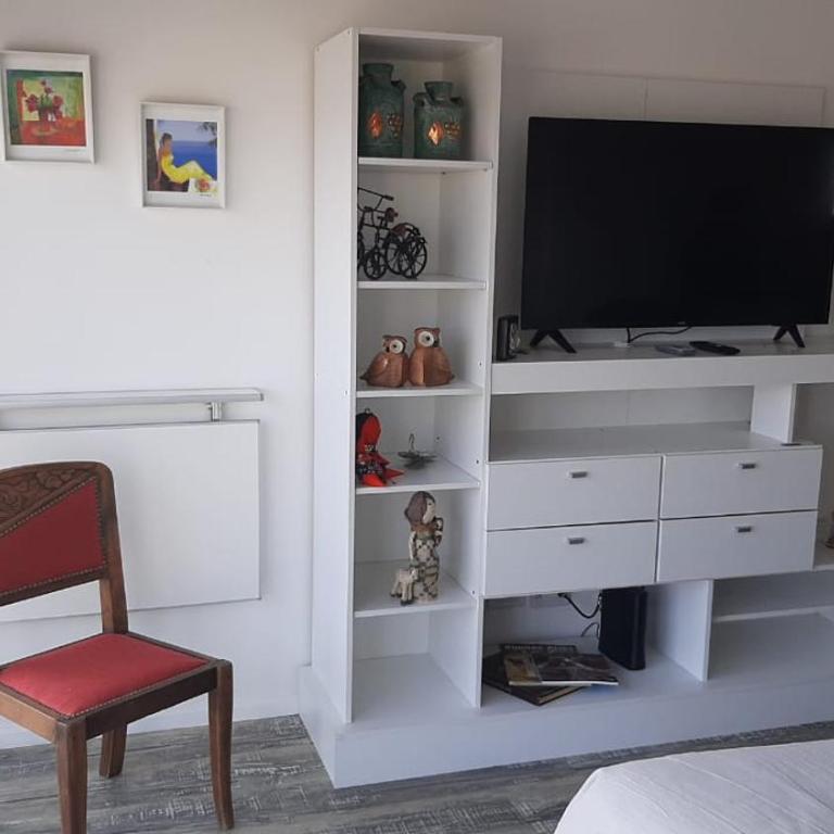 The charming Studio - One-Bedroom Apartment - 5