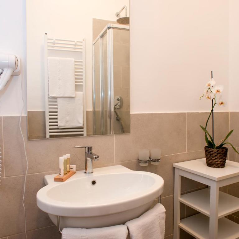 Banchi Vecchi Stay Rooms - Camera Matrimoniale Superior - 20