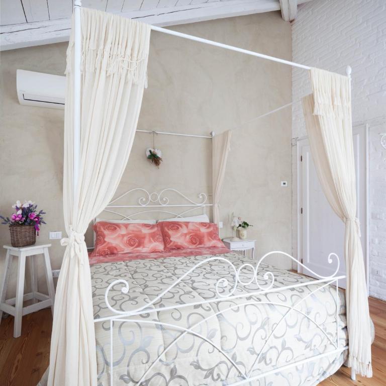 Bed & Breakfast Canova - Zimmer mit Queensize-Bett und Balkon - 4
