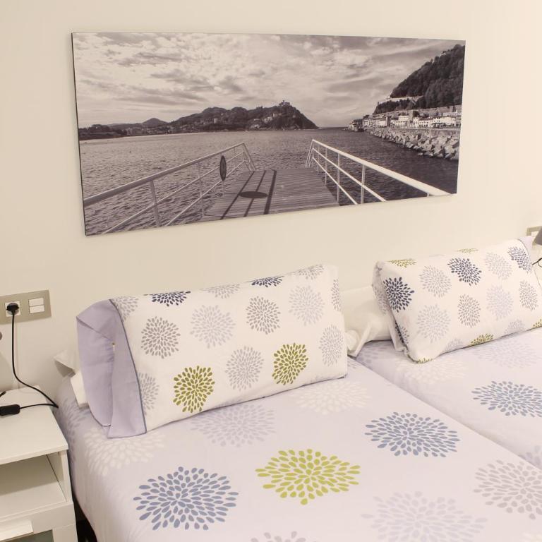 Talaia HT - Habitación Doble con baño compartido - 2 camas - 3
