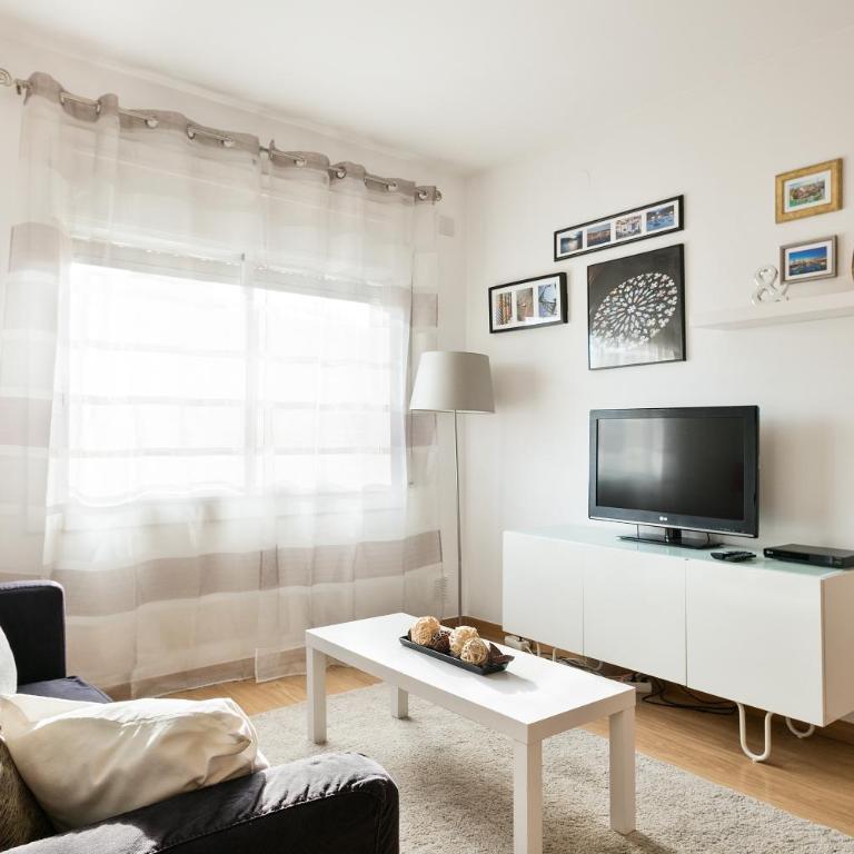 Luxury Apartment Barcelona - One-Bedroom Apartment - 12