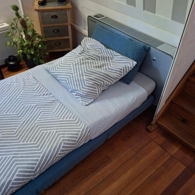 Appartement atypique indépendant sur péniche - Appartement avec Terrasse - 14