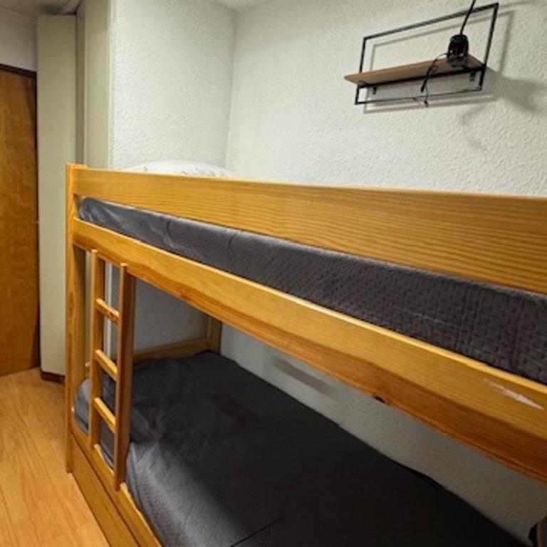 Studio charmant proche pistes et commerces avec parking, balcon, animaux acceptés - FR-1-445-210 - Estudio - 11