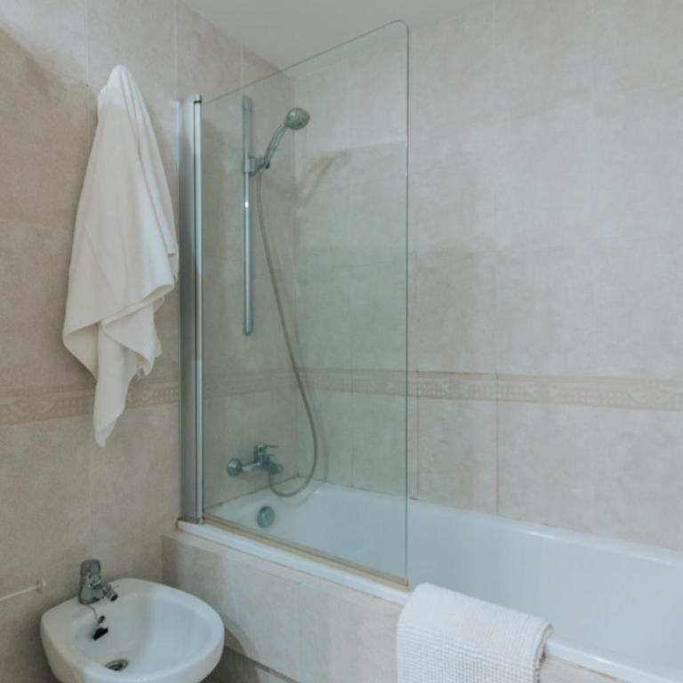 Malta by BH Marbella - Two-Bedroom Apartment with Balcony and Terrace - 18